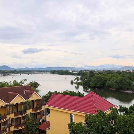 Purple Hue - Charming Riverside Esterno foto